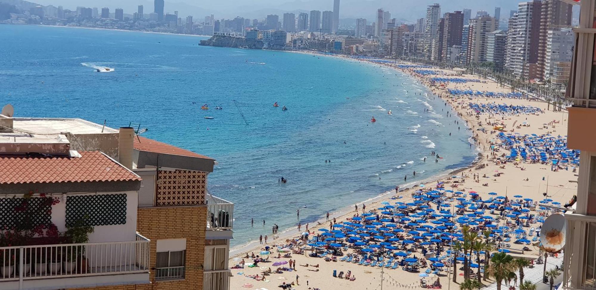 شقة Benidorm Beach المظهر الخارجي الصورة